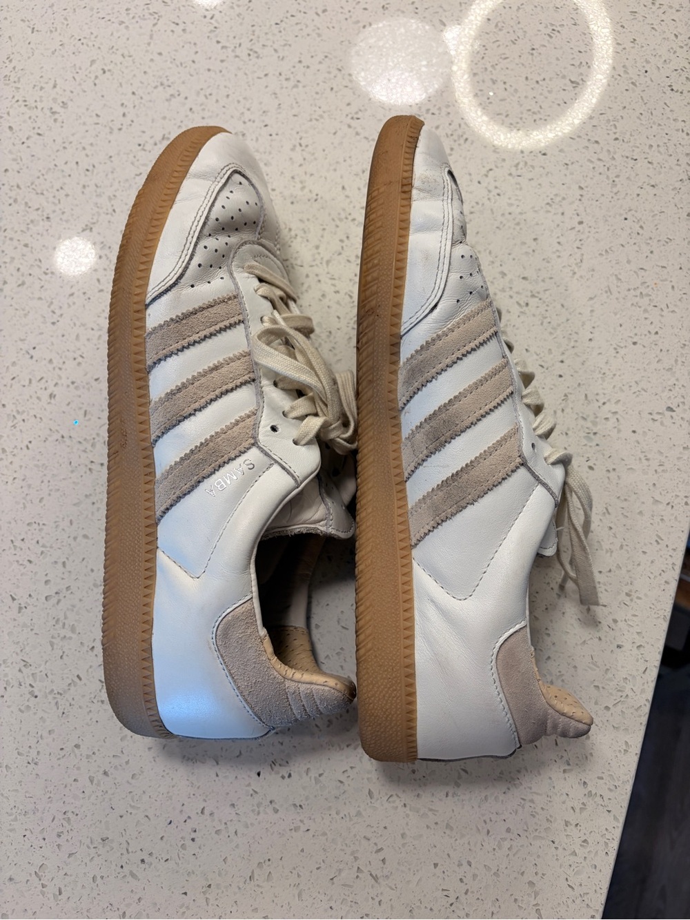 Sambas with tan stripes - Picture 5 of 5